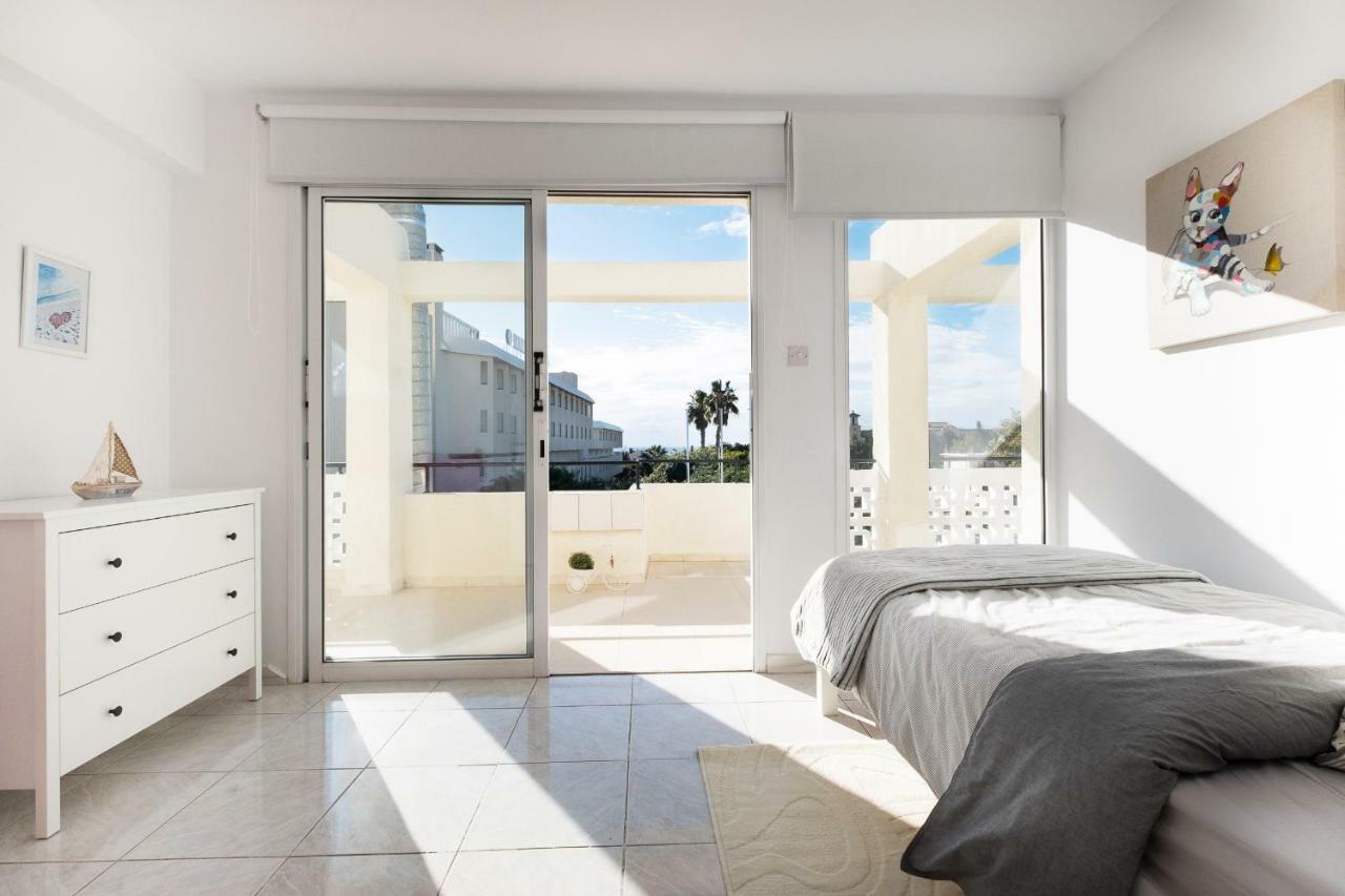 Seaview 3 Bedroom Kings Road Penthouse Paphos Exterior foto